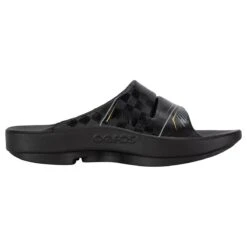 Bauer OOFOS The Bartlett Sport Slide 10 Bauer OOFOS The Bartlett Sport Slide -Hockey Series Store bauer footwear oofos s22 sport slide inset2